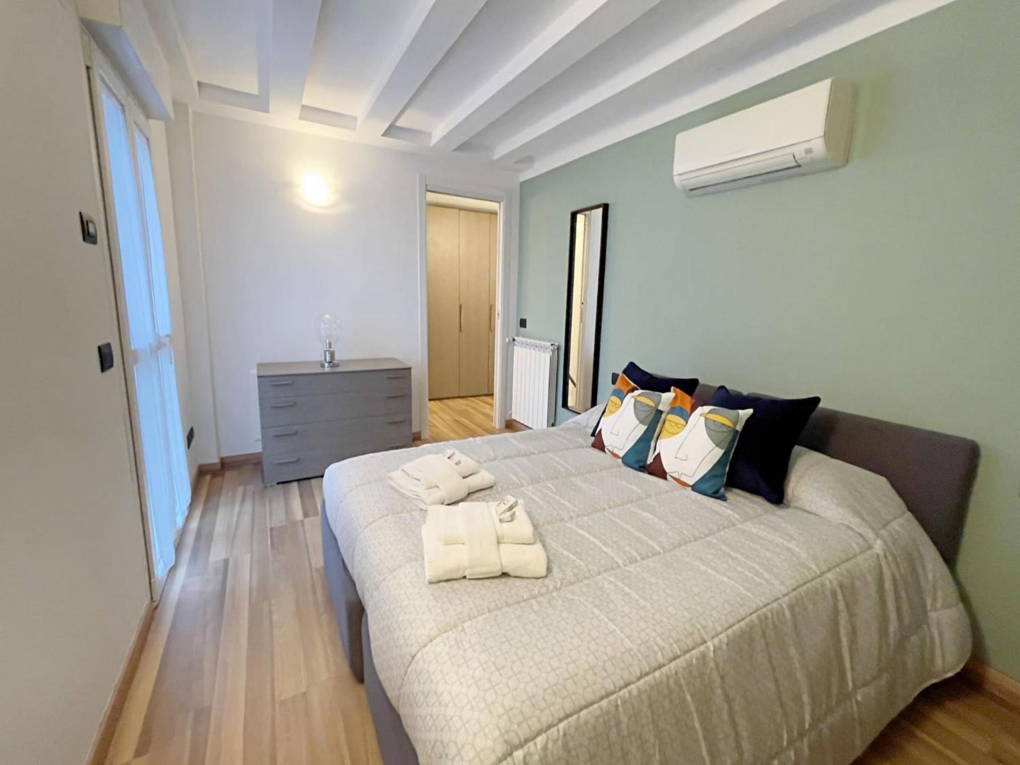 Appartement Candiani F2 Trilocale 2 Livelli Milan