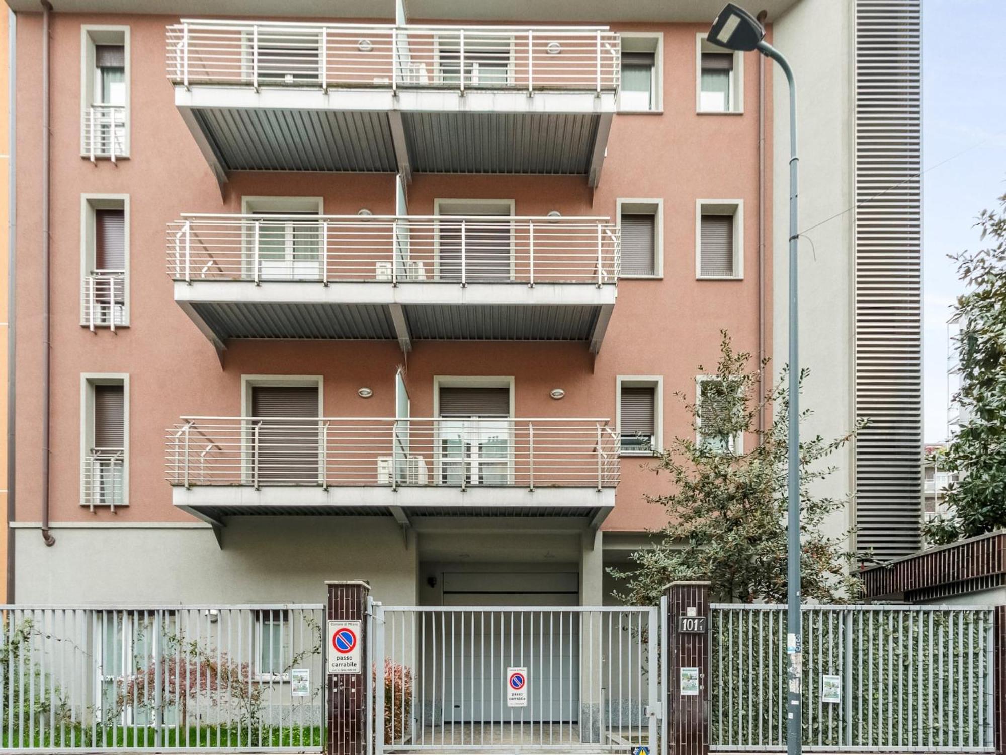 Candiani F2 Trilocale 2 Livelli Appartement